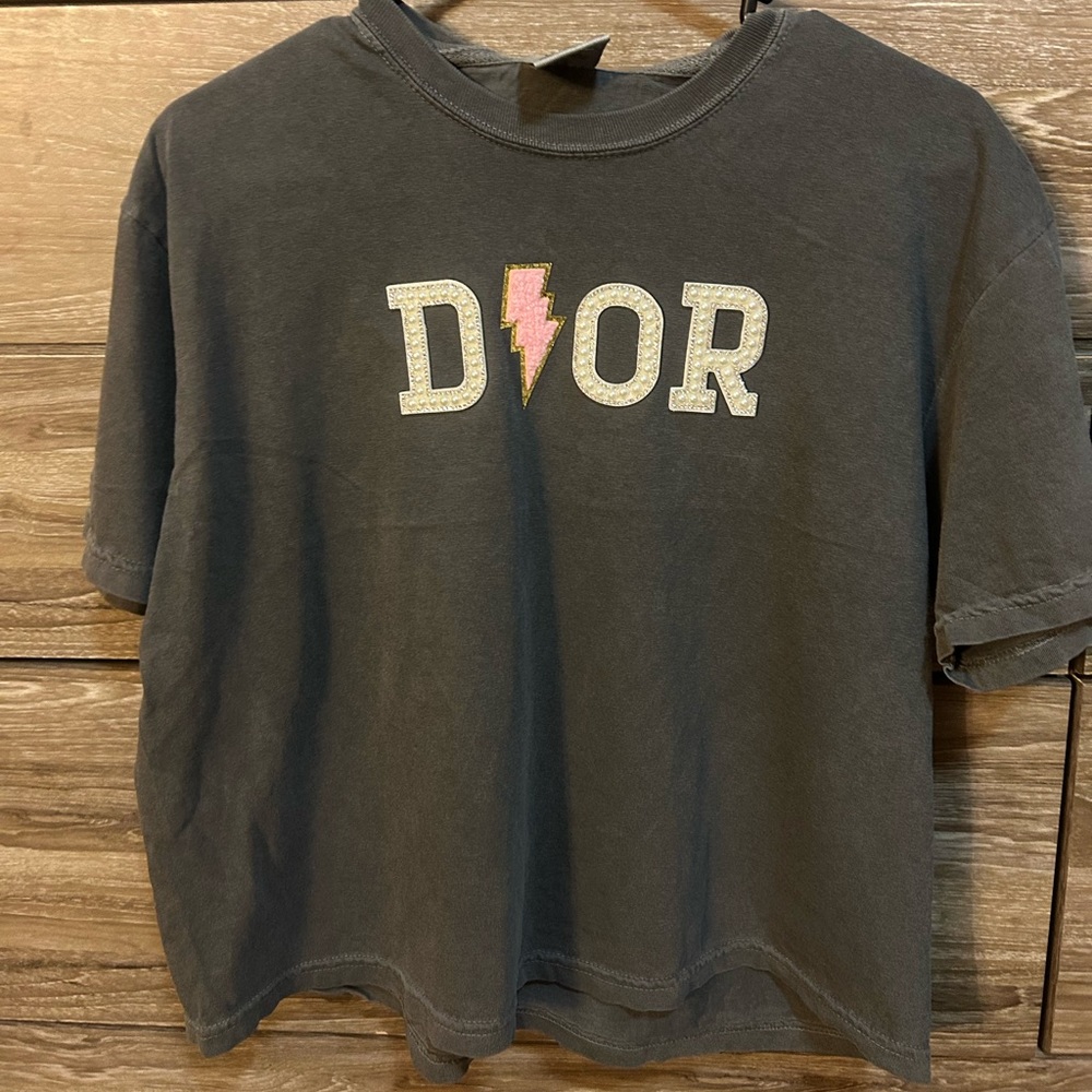 D!or cropped large tshirt